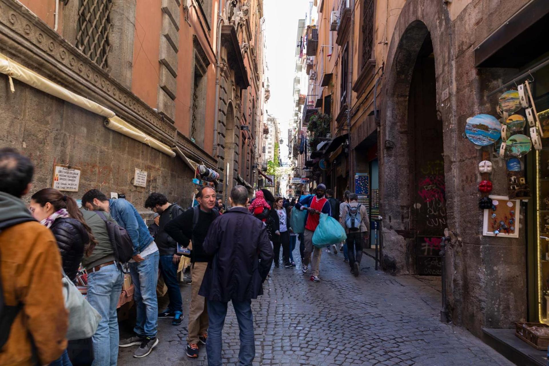 Spaccanapoli Casa Tre Santi エクステリア 写真
